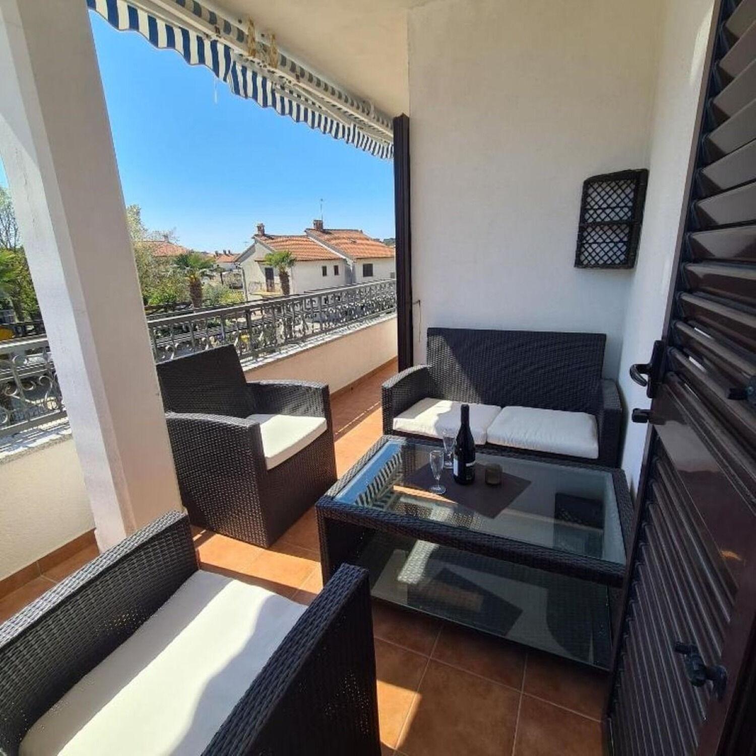 Apartments Berto - 500M To The Beach 로비니 외부 사진