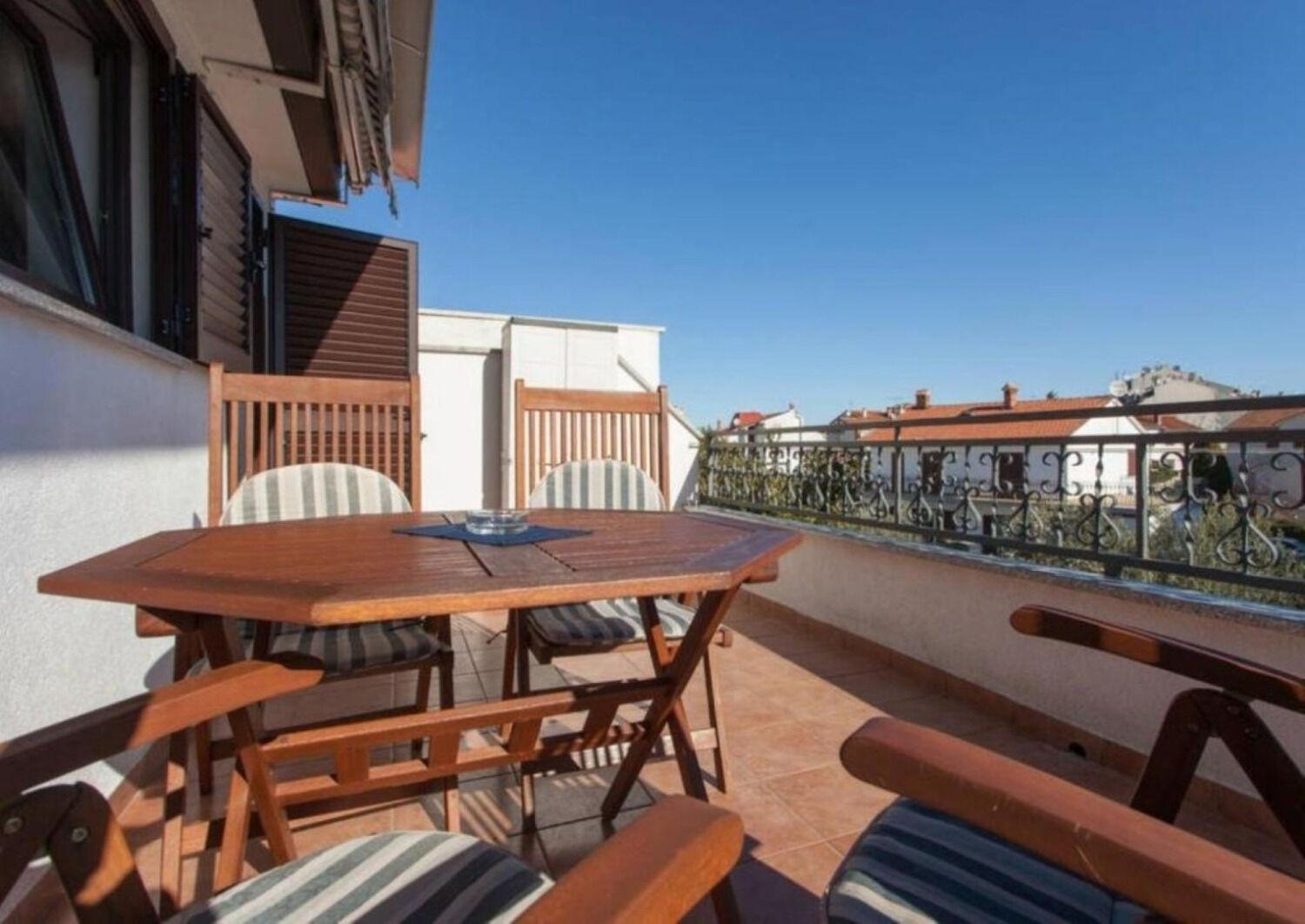 Apartments Berto - 500M To The Beach 로비니 외부 사진