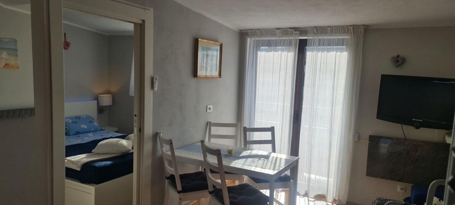 Apartments Berto - 500M To The Beach 로비니 외부 사진